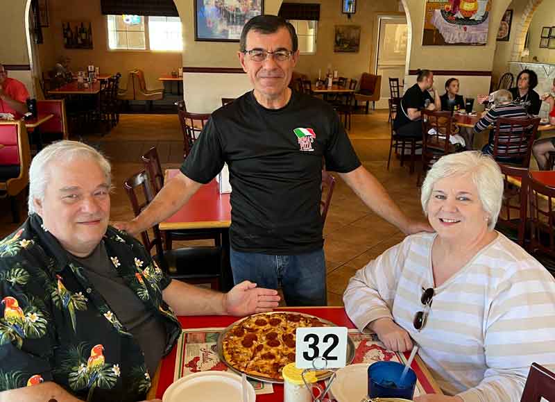 Roma's Pizza Bethalto - Proud to be a Pizzo
